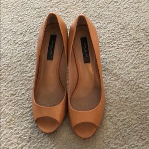 Anne Taylor peep toe pumps